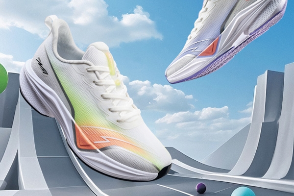 飞速|轻盈舒适，跑出属于你的节奏!